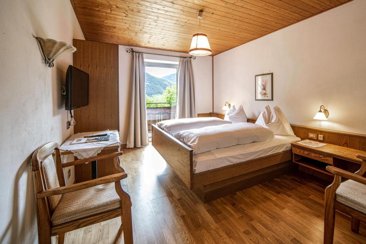 Landhotel Gasthof Zum Loewen Rodengo Exteriör bild